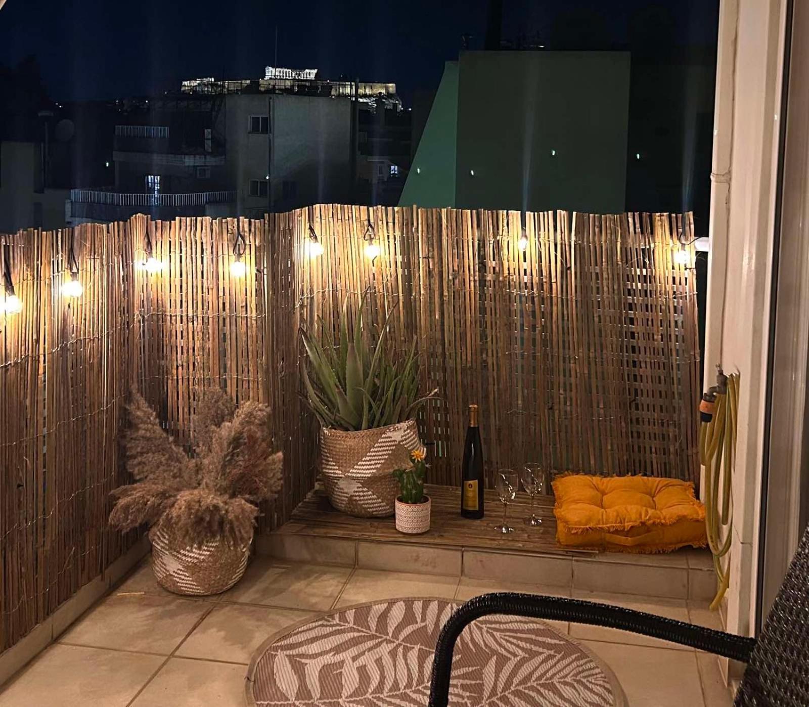 Central & Comfortable, With Acropolis View Atene Esterno foto