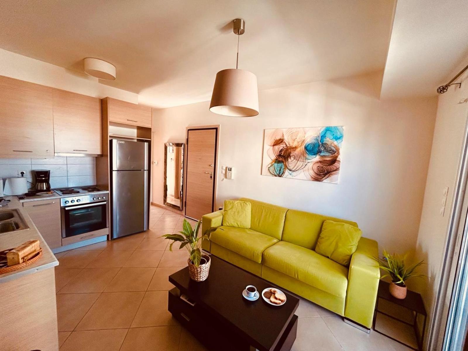 Central & Comfortable, With Acropolis View Atene Esterno foto